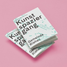 Bild mit Broschüre des Kunstspazierganges