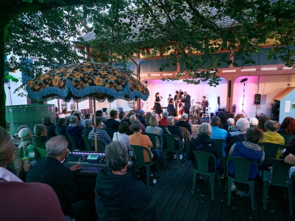 Hof MUKS Museum Kultur und Spiel, Soirée d'été, Sommerkonzerte